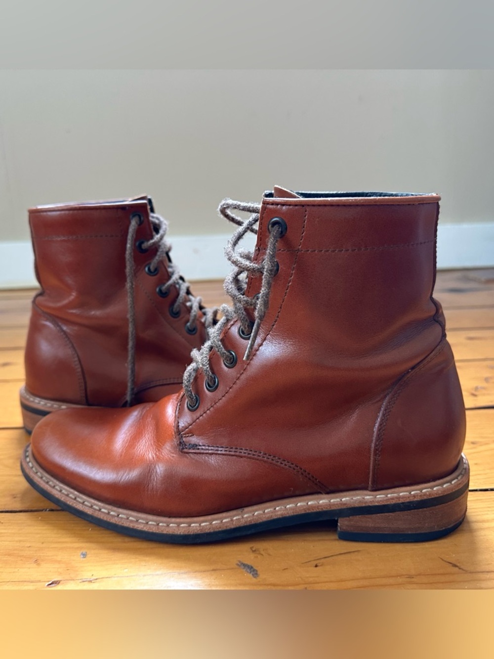 Nisolo Warm Brown Leather Lace-Up Women's Boots